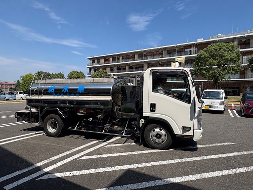 給水車