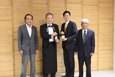 高野氏表敬①