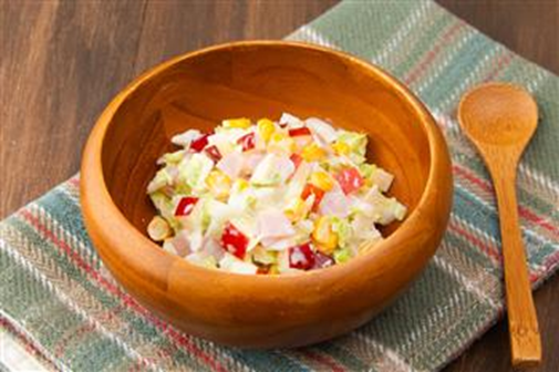 スプーンでたべる生白菜のコールスロー風