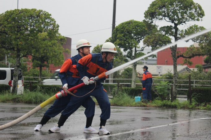 筒先員交代